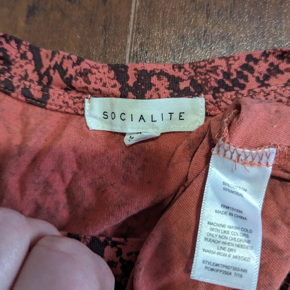 Socialite Tee XS - Picture 8 of 8